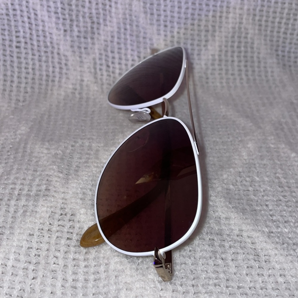 NWT Stella & Dot Brown Aviator Sunglasses with Hard Shell Case - Picture 7 of 10